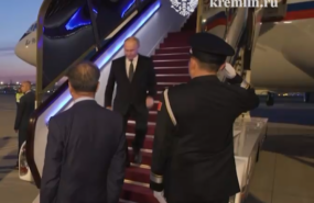 putin v pekine 1 e1715818898883 В Кремле рассказали, на каком люксовом авто Путин ездит по Китаю