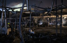 torgovyy tsentr v harkove e1716684079466 СМИ: Ракетным удар взорван военный склад в гипермаркете Харькова, мэр Терехов говорит о 6 погибших и 40 раненых