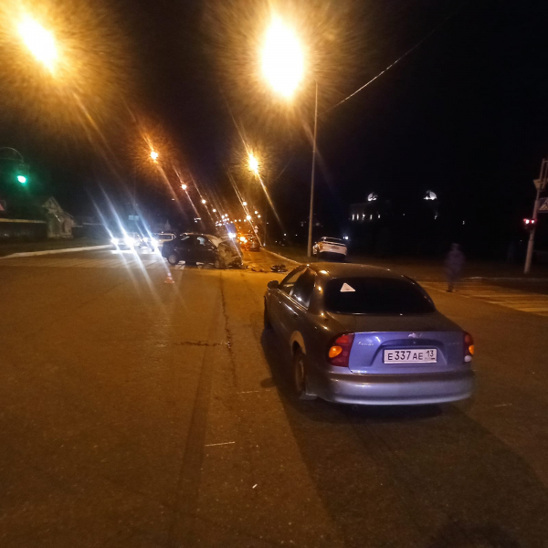 leninskiyy 21.06.242 800x600 1 В Саранске женщина устроила тройное ДТП с двумя пострадавшими
