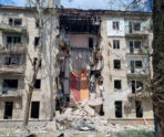 lugansk dom razbombili 1 Ракетная атака ВСУ на Луганск унесла жизни 4 человек, 22 пострадали