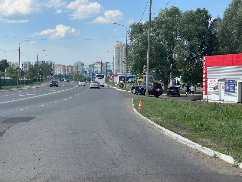 oktyabrskiy 11.06.2024 800x600 1 Автомобиль улетел в кювет в Октябрьском районе Саранска