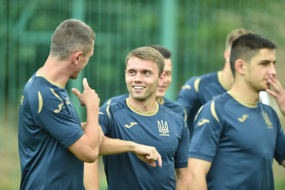 sbornaya ukrainy po futbolu В Германии сообщили о беспрецедентной охране для сборной Украины на Евро-2024: боятся они не Россию