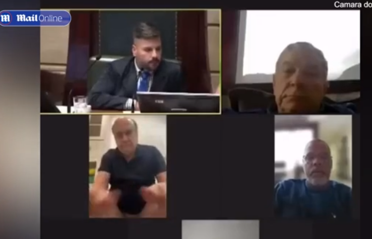 screenshot 1 Известный чиновник подключился к онлайн-заседанию горсовета сидя на унитазе