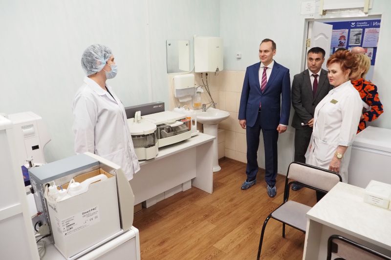 p7220336 Глава Мордовии оценил качество ремонта республиканского гериатрического центра