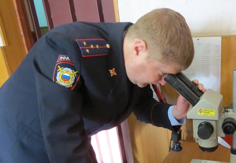 politseyskiy В Петербурге управление по борьбе с коррупцией погрязло в коррупции? Там прошли обыски