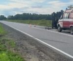 smertelnaya avariya2 e1721323920352 Под Петербургом лесовоз лоб в лоб протаранил иномарку: есть погибшие