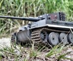 toy 1121692 1280 По дороге на учения танк неожиданно открыл стрельбу по автобану