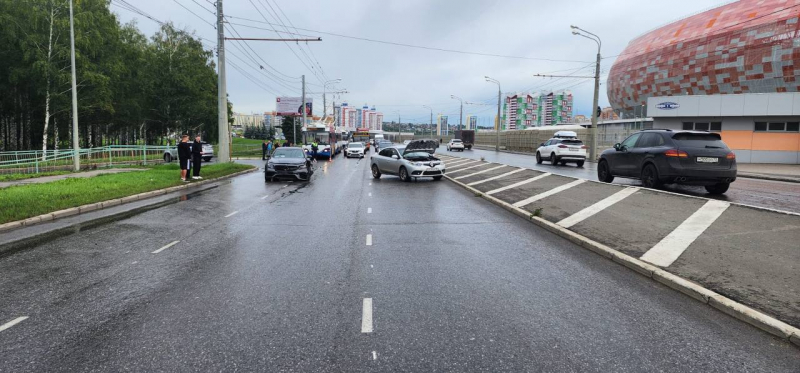 5319222275343508062 800x600 1 В Саранске водитель «Рено» не пропустил «Мерседес» – пострадали два человека