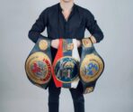 dmitriy dvali s poyasami Стали известны детали операции на глазу избитого в массовой драке в Крыму боксера Дмитрия Двали: ему 4 часа пытались спасти глаз