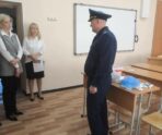 13 letniy manyak iz chelyabinska politsiya СМИ рассказали о дальнейшей незавидной судьбе 13-летнего школьника из Челябинска, устроивший бойню молотками: пострадали 3 школьника и учительница