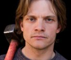 akter evgeniy tkachuk narkotiki Актера из сериала «Король и Шут» Евгения Ткачука схватили в аэропорту Петербурга с наркотиками: теперь у Витьки Чеснока – большие проблемы