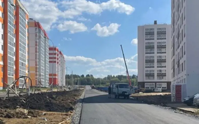 Завершается строительство дороги в новом квартале на Химмаше