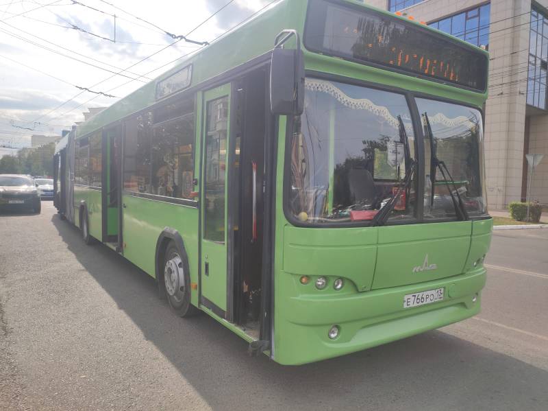 leninskiy 10.091 800x600 1 В Саранске в городском автобусе травмировалась пенсионерка
