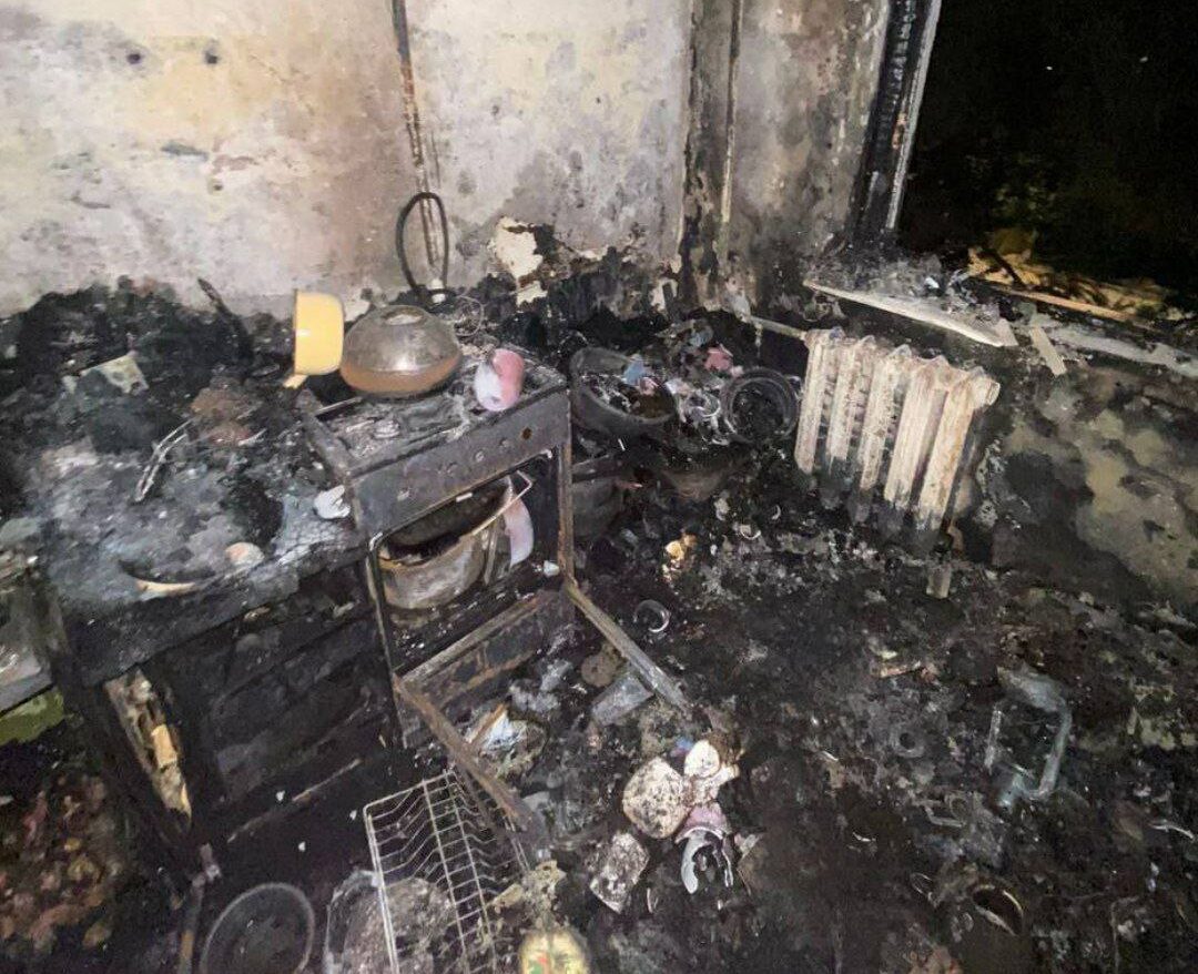 sgorela kvartira v podmoskove e1725230220917 Стала известна удивительная причина пожара в жилом доме в Подмосковье, в котором погибли трое детей и мать