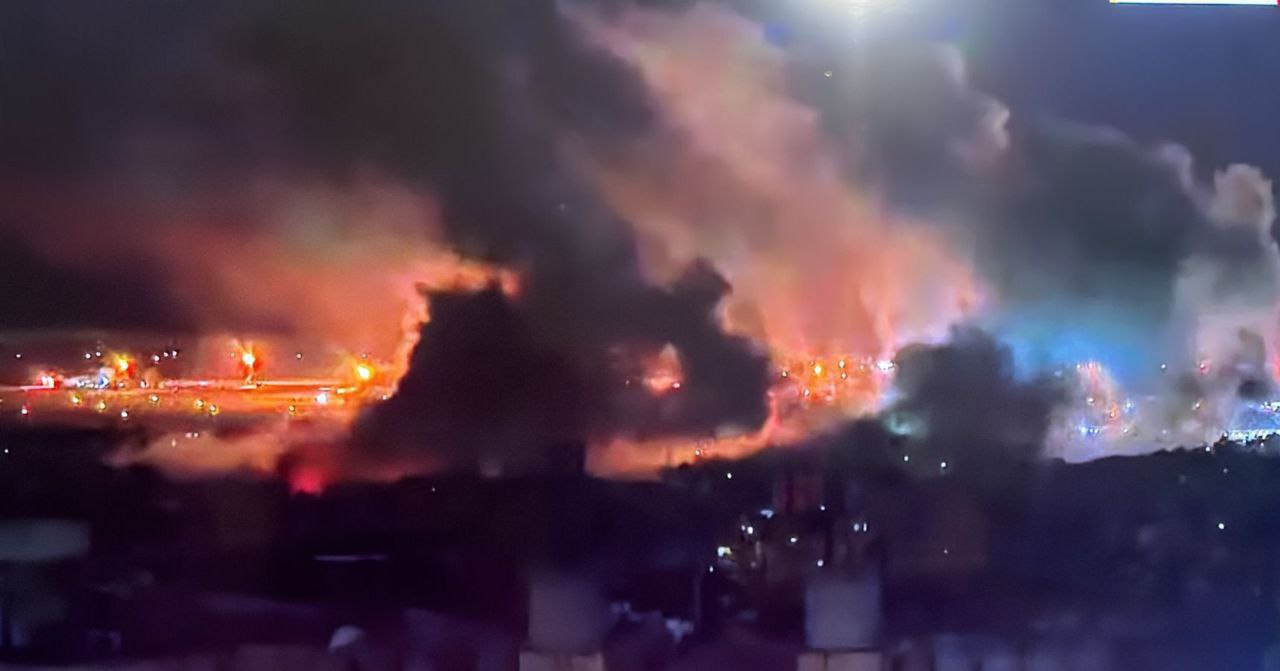 aviaudar izrailya po livanu dom ruhnul foto2 В сети появилась серия видео обрушения жилого дома возле аэропорта Бейрута в Ливане, который попал под авиаудар Израиля