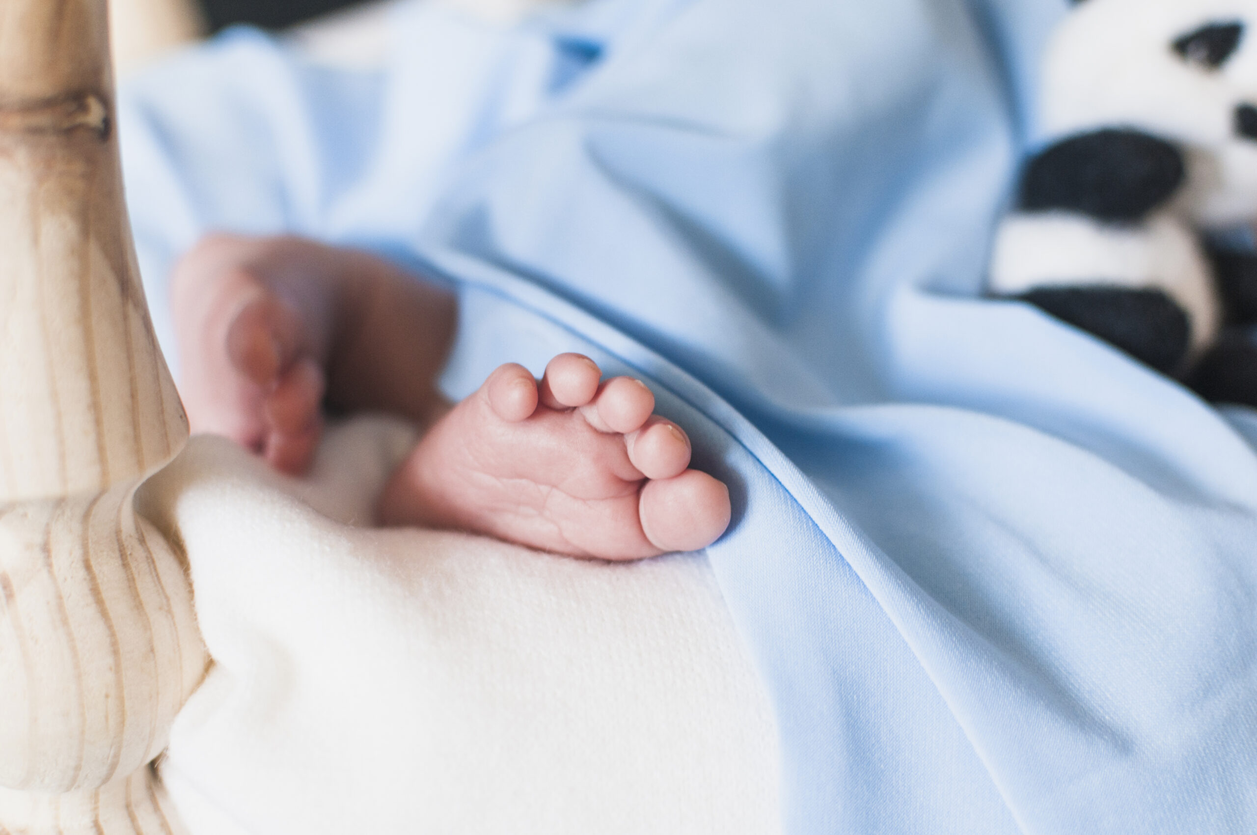 crop tiny feet baby scaled В Саранске назвали самые популярные и редкие имена для младенцев в 2024 году