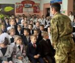 i 28 tskuekn Участник СВО провел урок мужества в Пайгармской школе