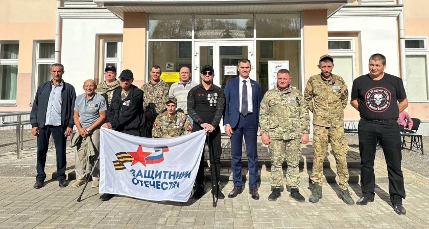 image 1728034552 3481.jpg 1 В Саранске бойцы "Вагнера" получили удостоверения ветеранов боевых действий