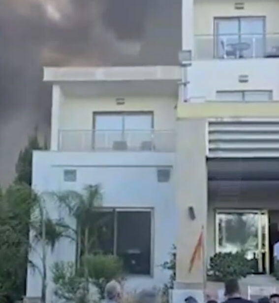 otel v turtsii sgorel e1729302012412 В сети появилось видео грандиозного пожара в турецком отеле, в котором задыхались российские туристы: стала известна их судьба