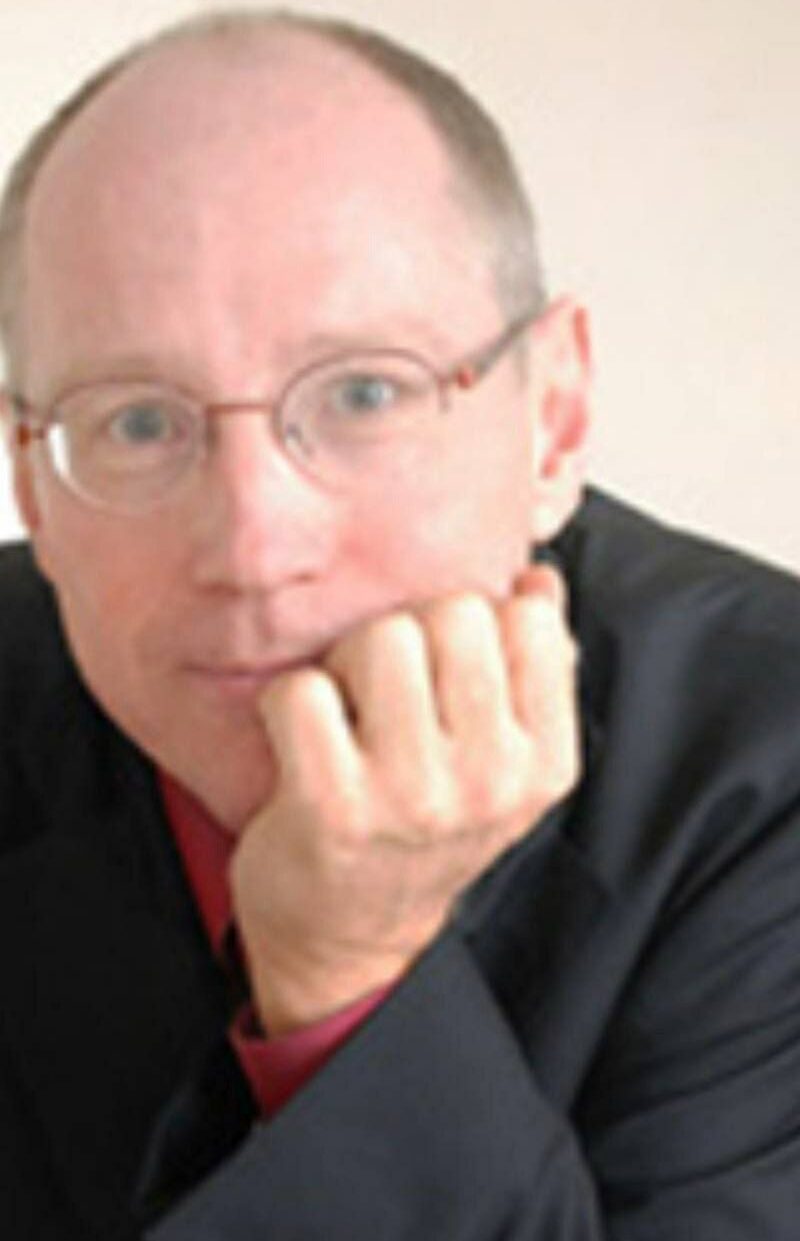 top menedzher mihaio rogachev e1729370350719 «Выпал из окна, оставил записку»: СМИ сообщили детали страшной гибели топ-менеджера ЮКОСа Михаила Рогачева  