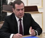 medvedev Медведев прокомментировал приговор лидеру французской оппозиции Мари Ле Пен