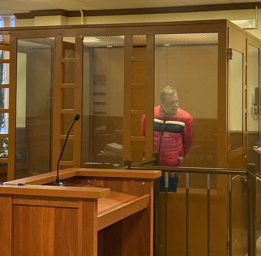 pedofil foto e1731430453171 В суде Петербурга показали, что сделали с руководителем школы-интерната: его обвиняют в изнасиловании двух юных мальчиков