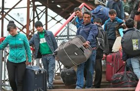 i 2 Детей мигрантов не примут в российские школы без русского языка