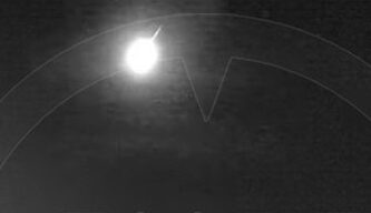 meteorit v yakutii foto e1733270573683 В сети появились невероятной красоты видео падения метеорита, который вчера взорвался над Россией  