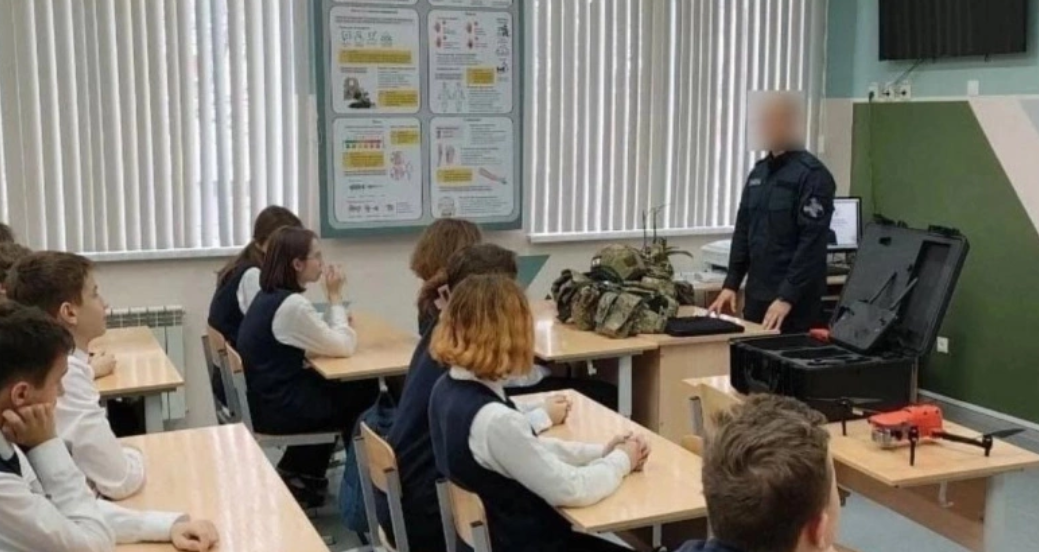 screenshot 2024 12 05t073930.773 Сотрудник ОМОНа провел урок мужества в Республиканском лицее Мордовии