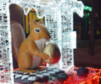 screenshot 2024 12 30t121547.977 В Саранске на Советскую площадь вернули разбитую вандалами белку с орешком