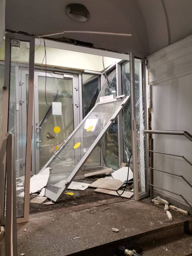 Полиция Петербурге отчиталась о поимке пенсионерки, взорвавшей банкомат в Петербурге: старушке – 68, а грозит ей 20 лет колонии