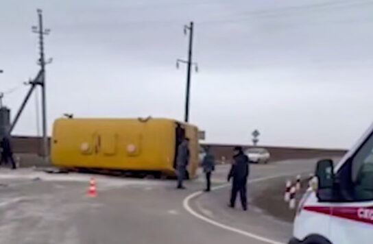 shkolnyy avtobus e1737647220665 СМИ сообщили, сколько детей погибло в трагическом ДТП со школьным автобусом под Волгоградом