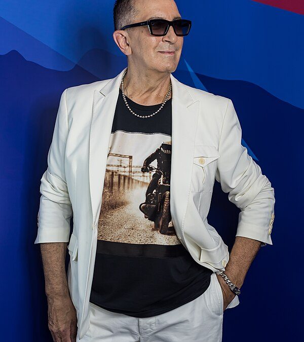 commons.wikimedia.org/автор Окрас/Creative Commons Attribution-Share Alike 4.0 International