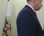 beglov i putin esche e1739140916172 Стало известно, как горевал губернатор Петербурга по гибели актера Олега Стриженова