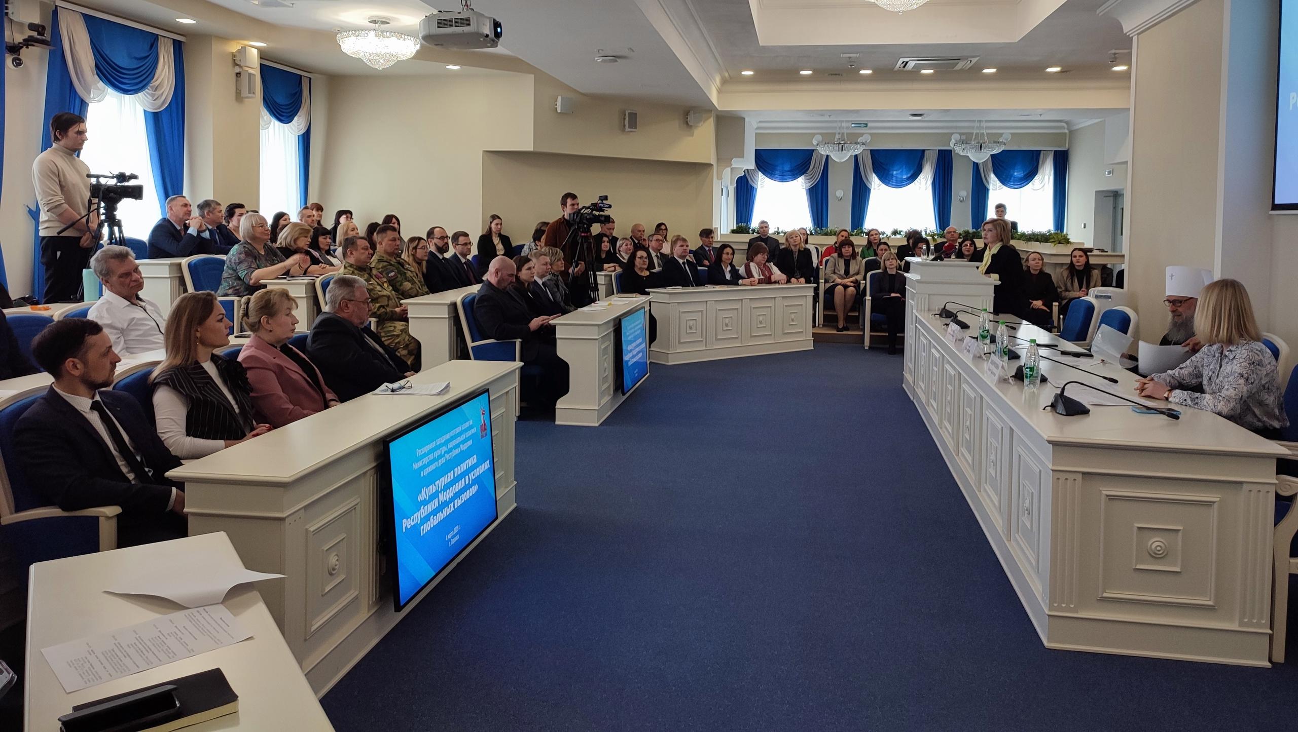 v mordovii obsudili klyuchevye napravleniya kulturnoy politiki na 2025 god В Мордовии обсудили ключевые направления культурной политики на 2025 год