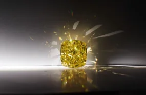 brilliant Озвучено, сколько весит крупнейший в России бриллиант, огранку которого завершили в «Алросе»