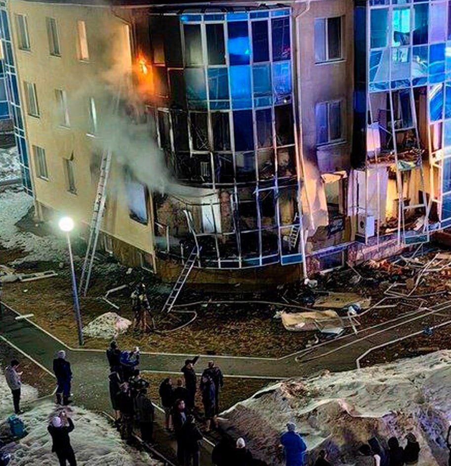 vzryv doma v hmao foto e1744507769755 Стали известны подробности взрыва жилого дома в Ханты-Мансийском автономном округе