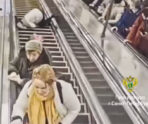 upali s eskalatora foto e1746062234856 На станции метро «Василеостровская» в Петербурге две пассажирки чуть не убились, кубарем скатившись по эскалатору
