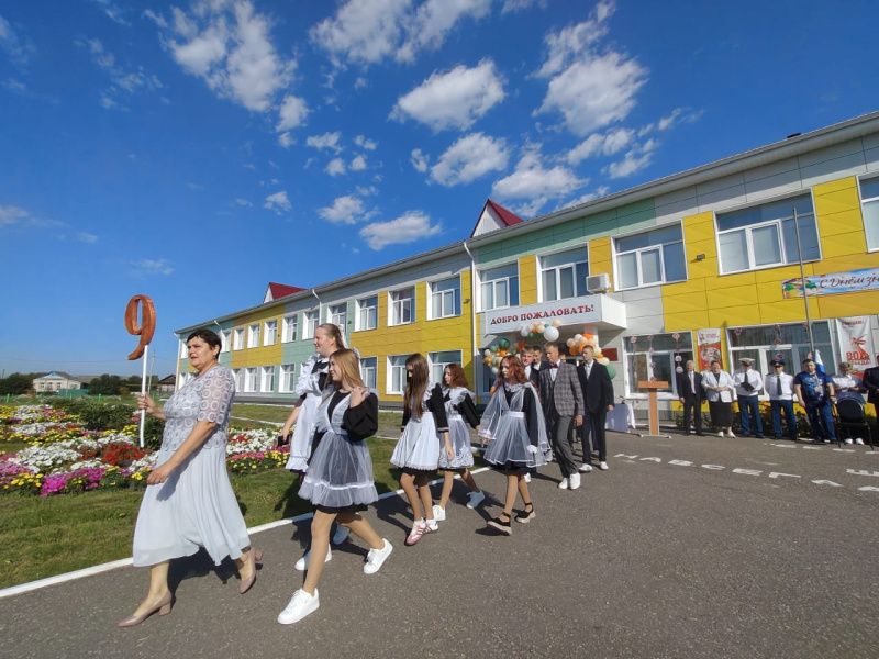 Фото: Поселковская средняя школа №1 им. Героя Б. Зайцева