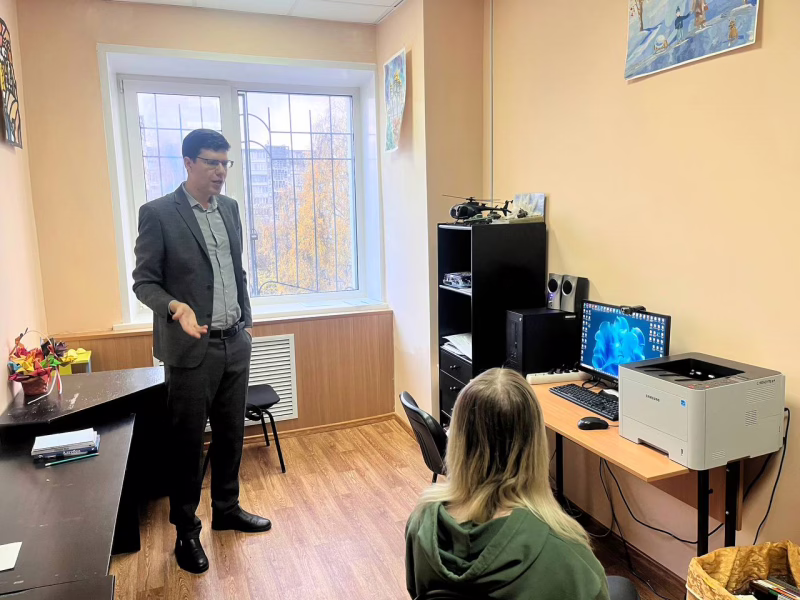 Несовершеннолетней жительнице Мордовии организовали экскурсию по музею МВД 4 Несовершеннолетней жительнице Мордовии организовали экскурсию по музею МВД Фото: 13.мвд.рф