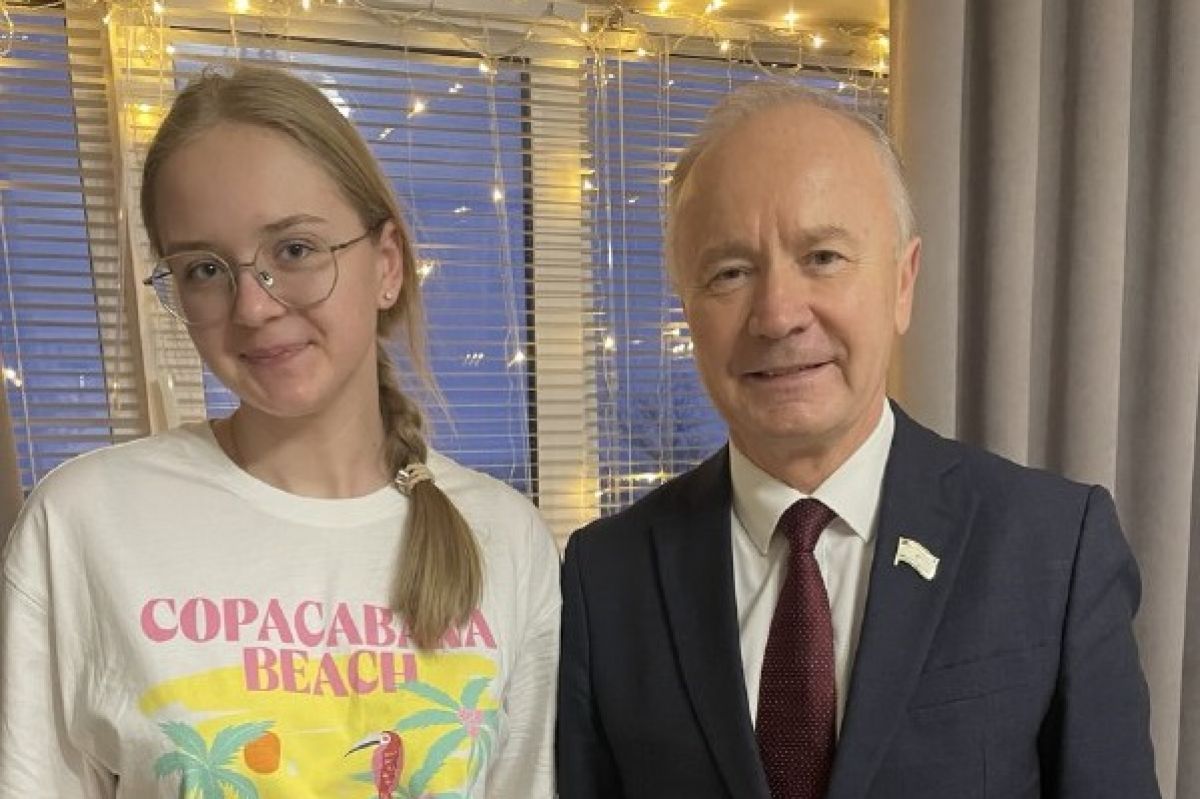 Замглавы Госсобрания Мордовии исполнил мечту школьницы