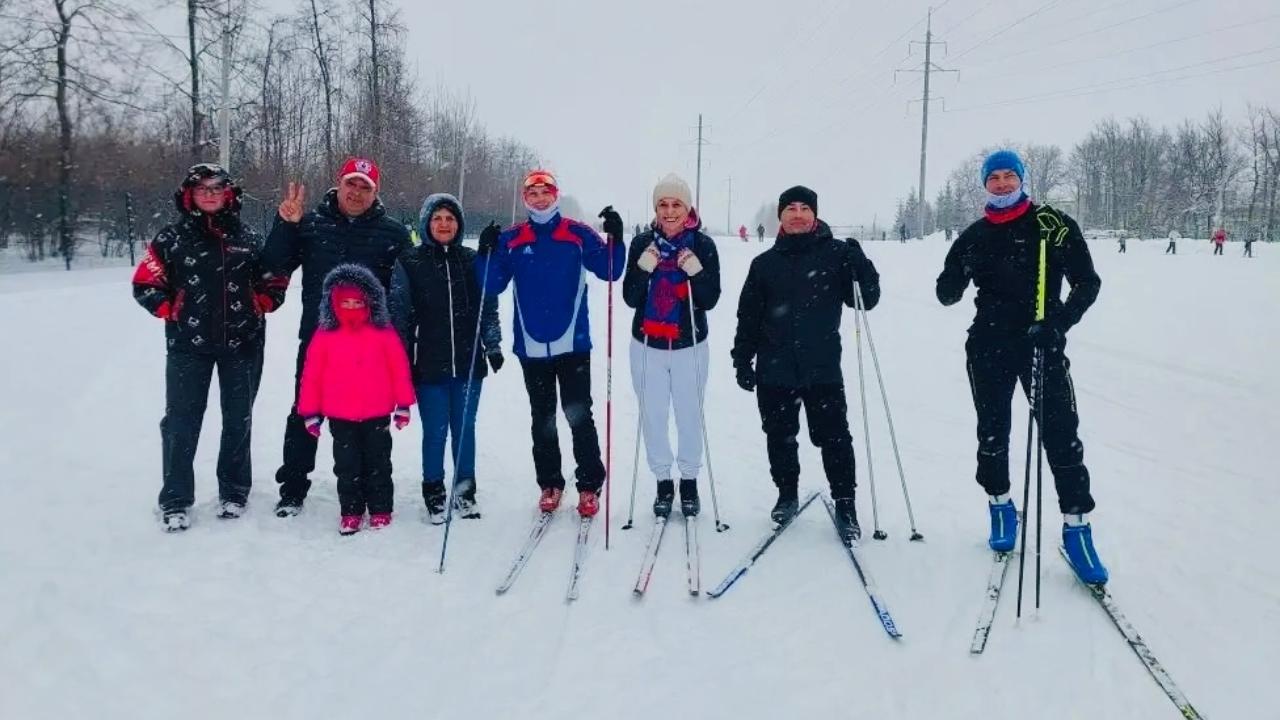 Семьи участников СВО катались в Мордовии на лыжах