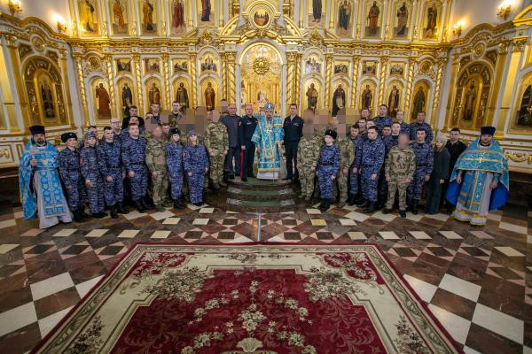 Сотрудники Росгвардии Мордовии встретились с руководителем местной митрополии РПЦ