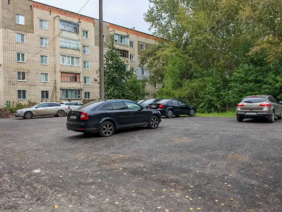 В Рузаевке расширили парковки и открыли сквозной проезд к домам